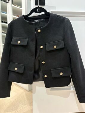 Women’s Zara black boucle blazer with gold buttons size XS